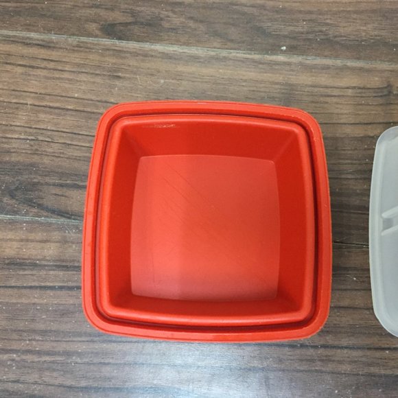 Vintage Tupperware 1560-8 Pickle Keeper with Lid 1562-1 and Lifter 1561-3 - Picture 10 of 14